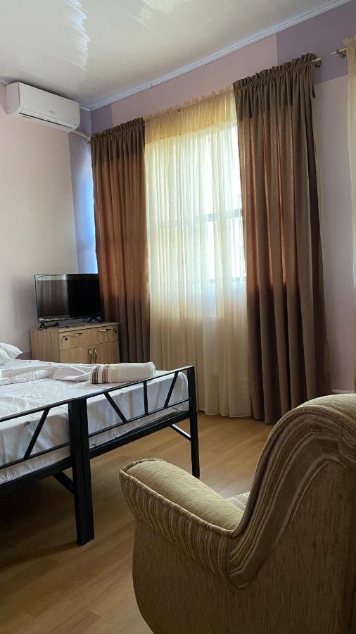 Alem Hotel Erywań Zewnętrze zdjęcie