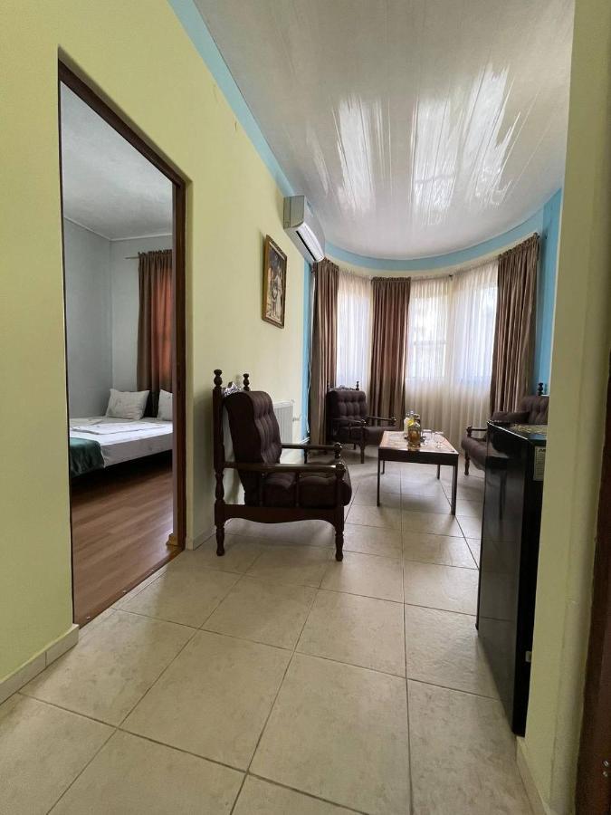 Alem Hotel Erywań Zewnętrze zdjęcie