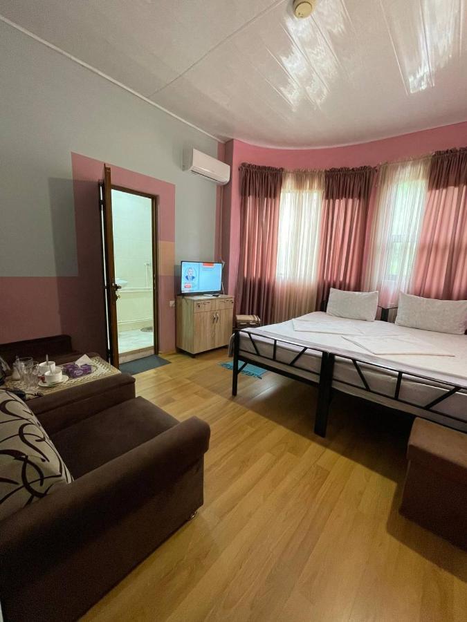 Alem Hotel Erywań Zewnętrze zdjęcie