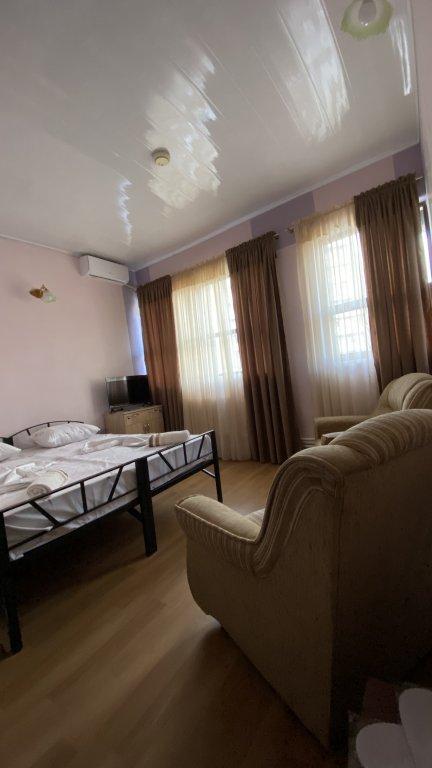 Alem Hotel Erywań Zewnętrze zdjęcie