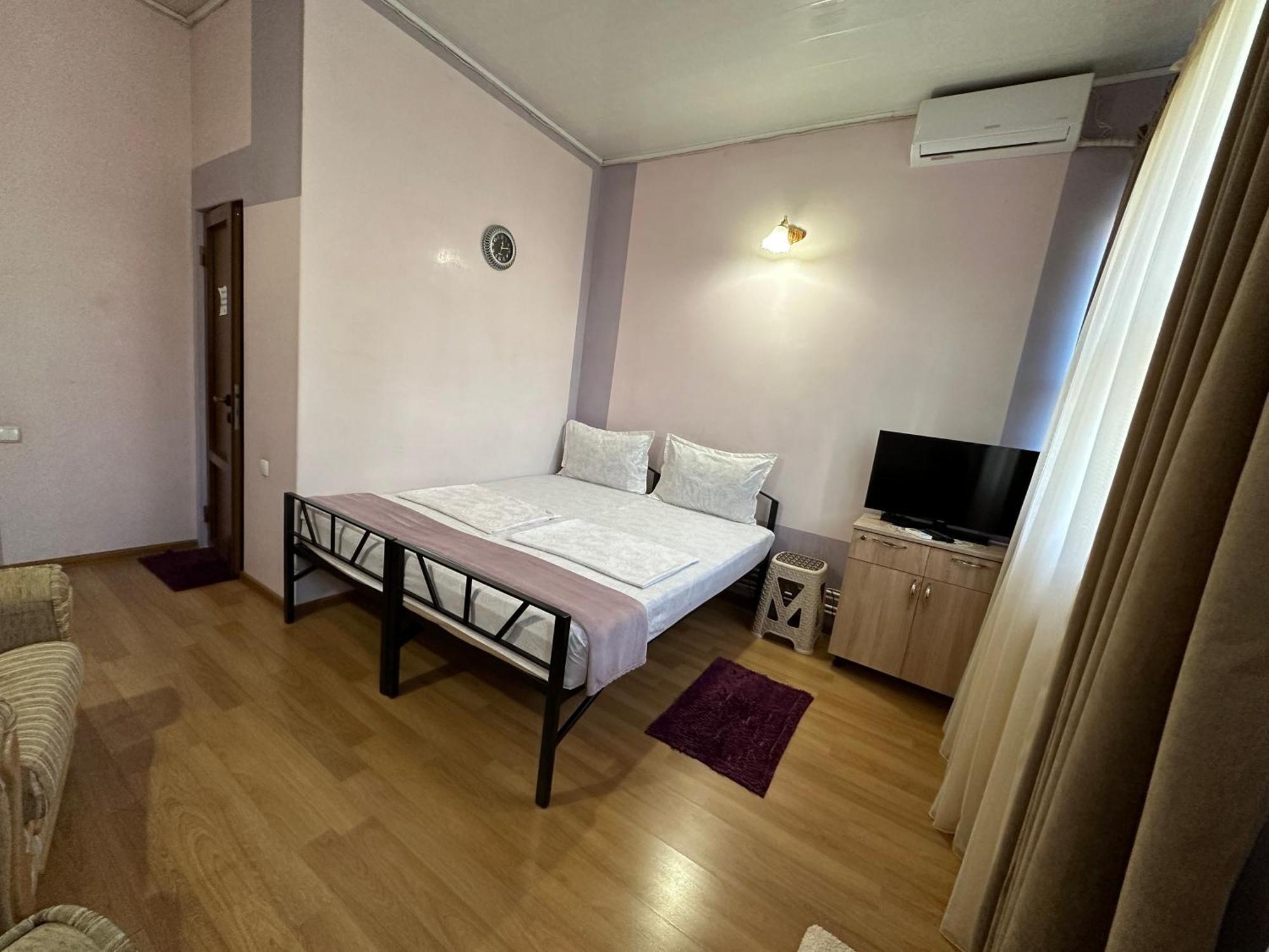 Alem Hotel Erywań Zewnętrze zdjęcie