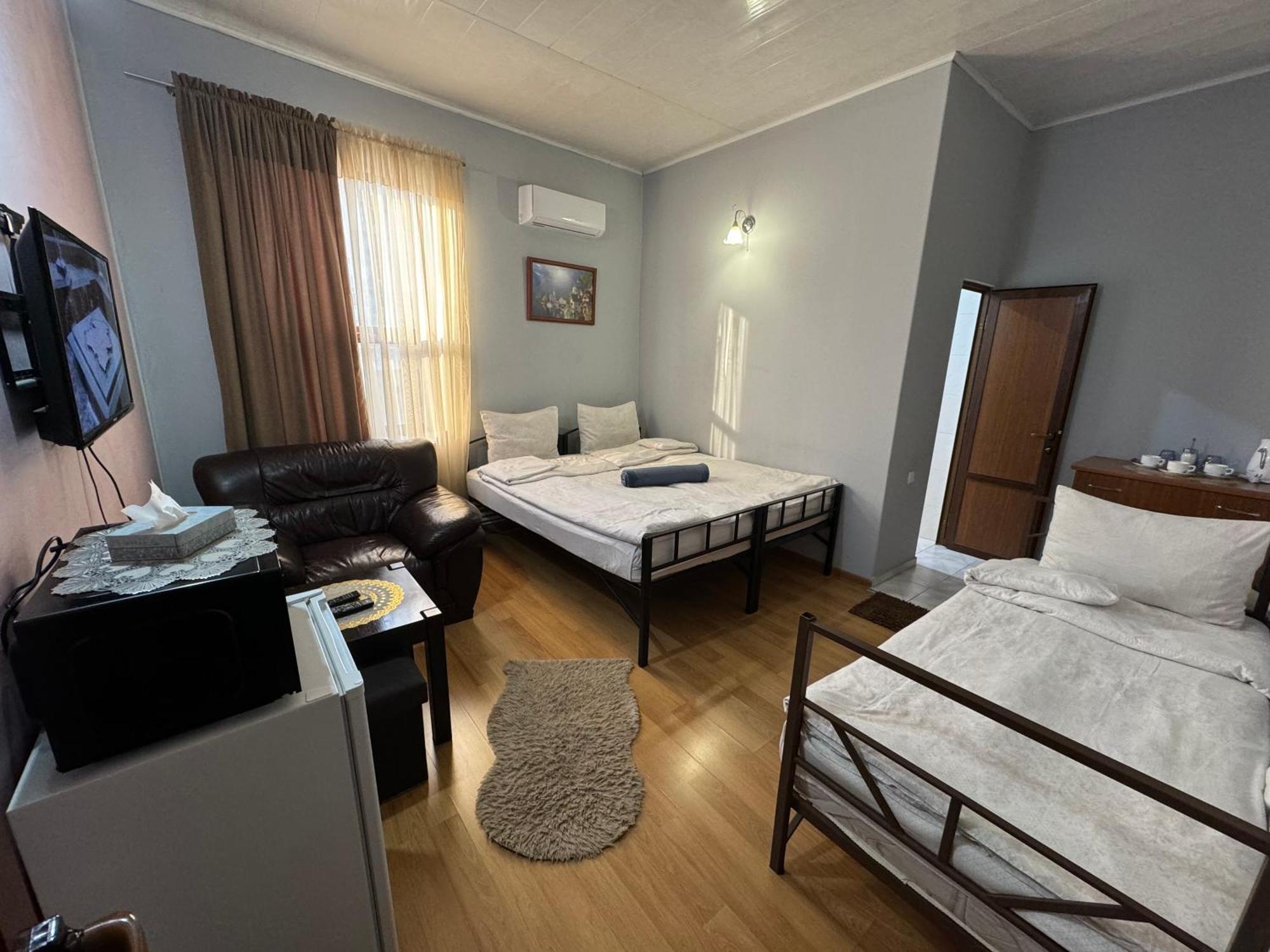Alem Hotel Erywań Zewnętrze zdjęcie