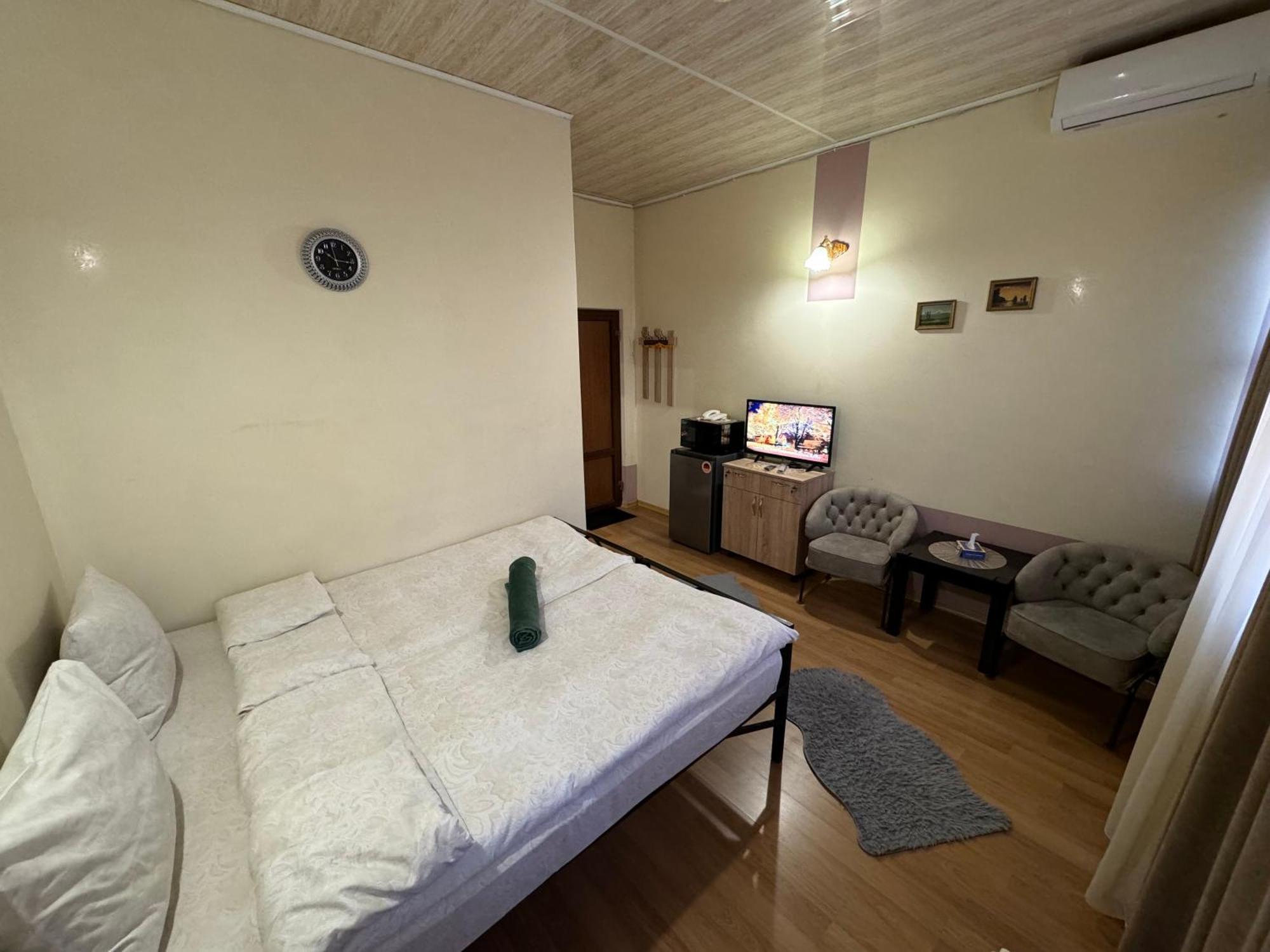 Alem Hotel Erywań Zewnętrze zdjęcie